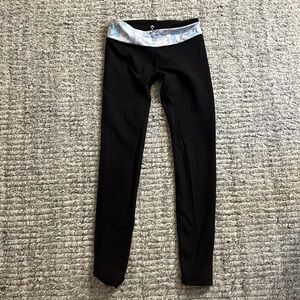 Girls size 12 Ivivva leggings